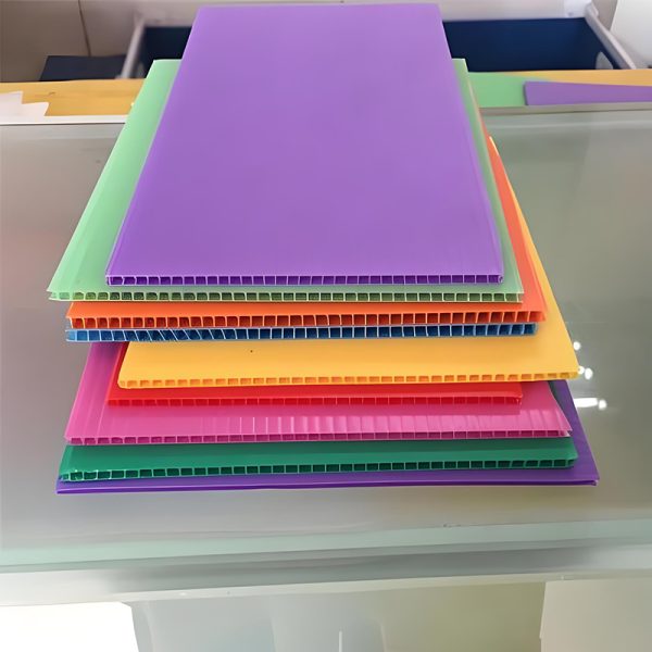 Coloured Polypropylene PP Plastic Twin Wall Hollow Fluted Cardboard Sheets/Plastic Corrugated Board