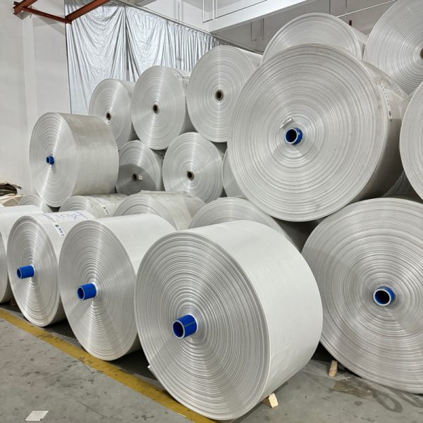 Factory Direct Sale Custom Thickness Water Resistant Polypropylene Woven Fabric Rolls Colored PP Woven Fabric Rolls for Bag