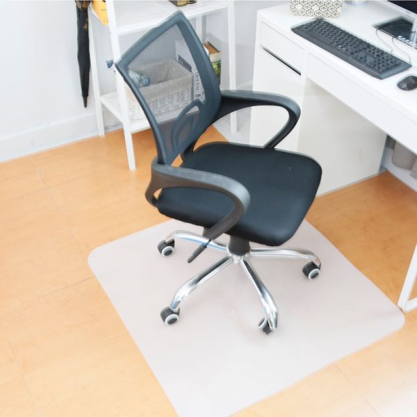 PP Transparent Sheets Board Chair Mat for Home Use Sustainable Office Furniture Accessory with Washable Feature